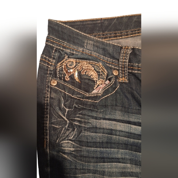 Ariya Plus Size Embellished Jeans Junior Sz 15/16 EUC Game Night Denim Casual - Picture 6 of 6